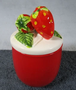 Lovely Vintage Ceramic Strawberry Design Red Preserve / Jam Pot - Picture 1 of 7