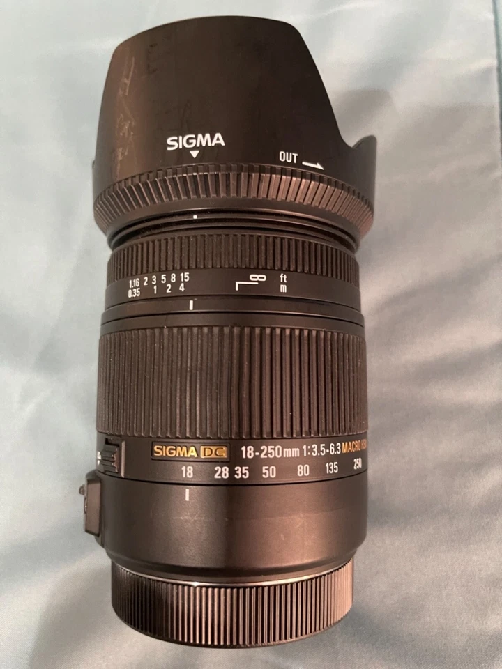 Sigma DC 18-250mm f/3.5-6.3 OS HSM Lens For Canon - Image 1 of 3
