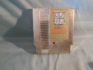 The Legend of Zelda - Gold Cartridge (3 Screw) - NES- TESTED & AUTHENTIC - Picture 1 of 4