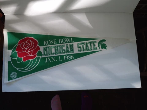 Vintage Michigan State Spartans 1988 Rose Bowl Pennant Cover