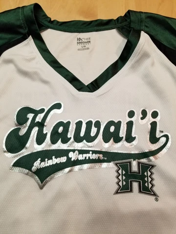 Unversity of Hawaii Rainbow Warriors #50 Womans Size Large Football Jersey Shirt Cover