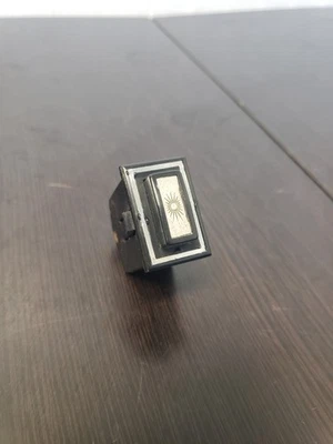 Interruptor de luz interior Doom Citroen DS GS CX fabricante de equipos originales Foto 1 de 2