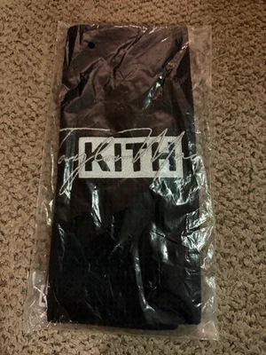 KITH Taylormade 高尔夫球车毛巾黑色 SS 2024 正品全新现货! — 第 1/3 张图片