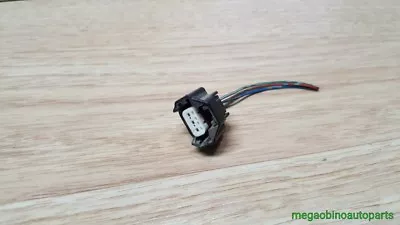 Sensor de transmissão conector infinito Nissan fabricante de equipamento original C33 - Imagem 1 de 2