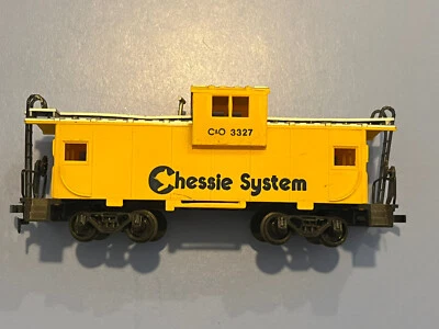Bachmann Chessie System Wide Vision Steel Cupola Caboose HO Scale - Image 1 of 4