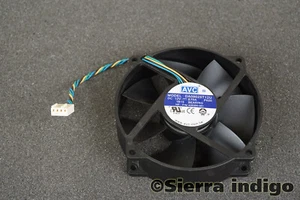 DA09025T12U AVC DC12V 0.70A 4-Pin 4-Wire Fan - Picture 1 of 1