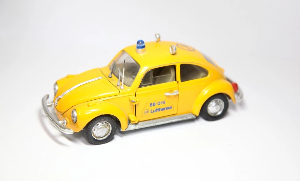 Polistil Volkswagen Beetle Lufthansa - Good Vintage Original Model 1:25 RARE - Image 1 of 4
