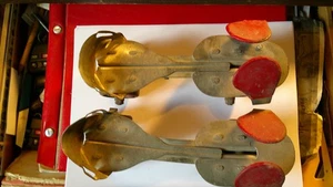 Vintage Metal UNION HARDWARE COMPANY Adjustable Roller Skates - Picture 1 of 3