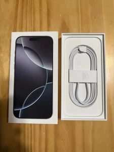 Apple iPhone 16 Pro Max White Titanium 256GB Empty Box Only w/ Factory OEM Cable - Photo 1 sur 3