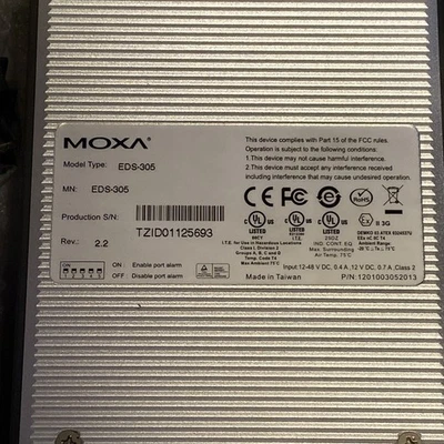 Krones EDS-305 Rev. 2.2 Conmutador EtherDevice de 5 puertos - Imagen 1 de 4