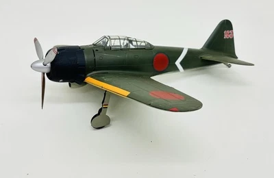 Ultimate Soldier 1:32 A6M3 Zero Type 22 Red 183 Japanese WWII Fighter - Image 1 of 4