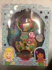 Polly Pocket Keepsake Collection Mermaid Dreams Compact, 2 lalki i do noszenia klejnot