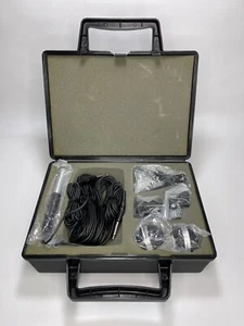 VTG REALISTIC MICROPHONE PRO-100 IN CASE New - Picture 1 of 13