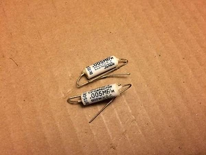 2 NOS Herald Porcelain Capacitors .005 uf 600v TESTED Guitar Tone Caps .0068 - Picture 1 of 6