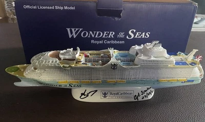 Royal Caribbean WONDER OF THE SEAS Cruise Ship Model - Signed by Captain Srecko - Image 1 of 4