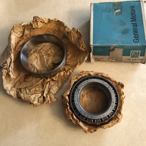 NOS 1974-77 Chevy Truck CK-3 with Duals Differential side Bearing cup GM 9432585 - Picture 1 of 10
