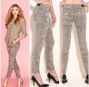 NWT $148 Guess Brittney slim fit jeans pants  - destroyed leapor wash Size 29 - Picture 1 of 6