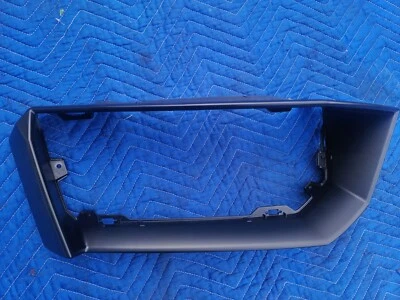 Marco de rejilla trasero derecho OEM Lamborghini Aventador LP700 PARACHOQUES REJILLA MONTAJE MOLDURA Foto 1 de 3