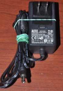 Fuente de alimentación conmutada Altec Lansing S018EM0750200 7,5 V 2000mA - Imagen 1 de 2