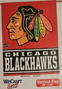 Chicago Blackhawks 27" X 37" Banner Flag Brand NEW Wincraft - Bild 1 von 2