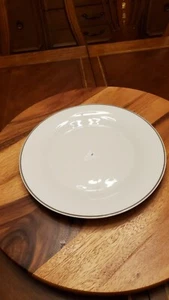 Platos de cena vintage Studio platinum de Gibson Designs 10 1/2" usados - Imagen 1 de 8