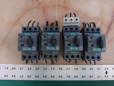 SIEMENS SIRIUS (2) 3RV2011-1JA10 (1) 3RV2411-4AA10 (1) 3RV2011-1DA10 - LOT OF 4 - Image 1 of 4