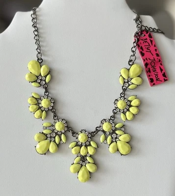 Betsy Johnson Yellow Flower Rhinestone Choker Necklace NWT - Image 1 of 4