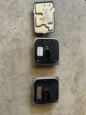 2012-2018 MERCEDES-BENZ CLS550 XENON HEADLIGHT BALLAST OEM. - Image 1 of 4