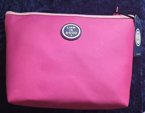 LIFE IS GOOD PINK HEART WOMENS TRAVEL COSMETIC TOILETRIES ACCESSORIES BAG NWT - Picture 1 of 7