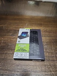 M-Edge Folio Power Pro Universal Keyboard Case Fits Tablets 7"-8" - Picture 1 of 5
