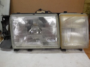 Volvo 760/940/960 right headlamp/foglamp assembly #1358541, for parts or repair - Picture 1 of 19