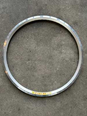 Nuevo de Lote Antiguo Aeroheat/Dyad Velocity 24" 406 Plata 32 Agujeros Mecanizado Foto 1 de 4