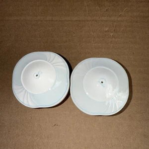 Hutschenruther white salt and pepper shakers - Picture 1 of 4
