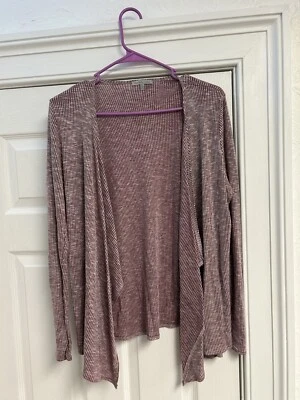 Women’s Charlotte Russe Pink Light Weight Cardigan Size Large  Foto 1 de 3