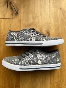 Animal Women's Marcy Low-Top Summer Trainers - UK Size 5 - Only Worn Once