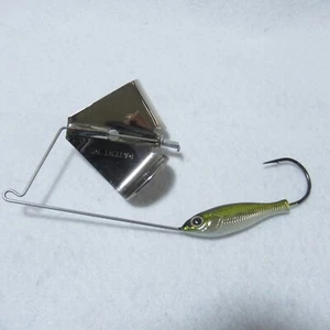 MEGABASS " V3 BUZZ " fishing lure no skirt Used (B123) - Picture 1 of 8