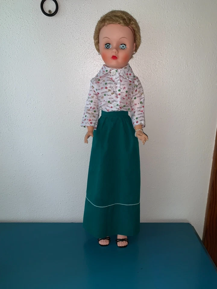 Ropa de muñeca se adapta a 25" Flecha o Plástico Duro Muñeca Escuela Mármol Conjunto Falda Top y Foto 1 de 4