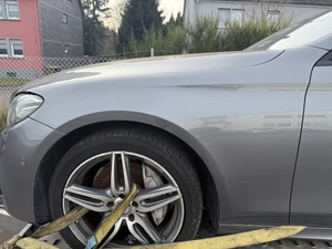Mercedes W213 Kotflügel Fender Flügel Vorne Links 992 Grau Selenit A2138810101 - Bild 1 von 1