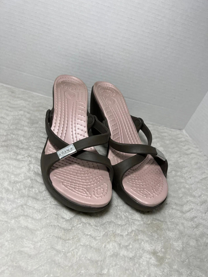 Sandalia de tacón CROCS Chipre chocolate algodón caramelo sin cordones mula para mujer 9 Foto 1 de 4