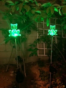2 Set Cat Acrylic Solar Garden Yard Patio Stake Light LED Changing Light - Picture 1 of 11
