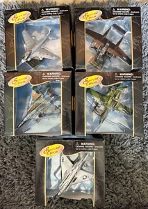 5 - Maisto - A6E Intruder/A-10 Thunderbolt II/P-61 Black Widow/MIG-29/F-4J Phant - Picture 1 of 6