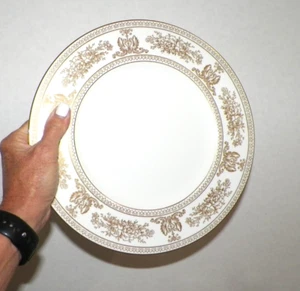 WEDGWOOD BONE CHINA GOLD COLUMBIA WHITE PAIR OF DINNER PLATES 10 3/4" - Picture 1 of 4