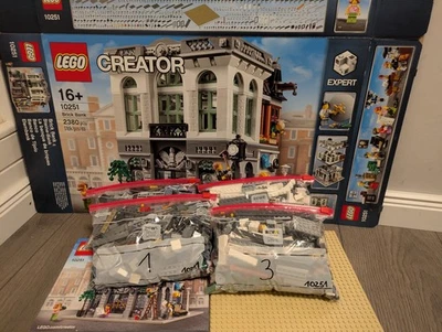 LEGO Creator Expert Steine-Bank (10251), Gebraucht, Vollständig mit BA & OVP - Bild 1 von 3