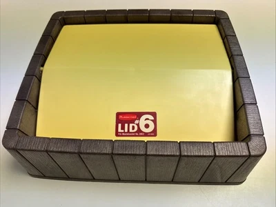 #6 SOLO TAPA Cubo de basura Rubbermaid Cesta de basura Marrón Grano de madera Amarillo De colección Nos 2852 Foto 1 de 4