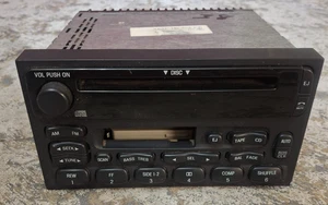 Villager XF5F-18C868-CE In-Dash Car Radio Cassette CD Player AM/FM Stereo OEM - Foto 1 di 12