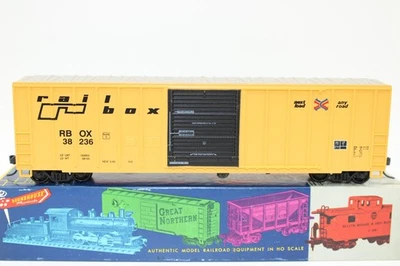 Athearn Roundhouse HO Scale RBOX 1972 Railbox '95 50' FMC Single Door Box Car - Image 1 of 4