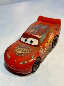 2006 McDonald’s DISNEY CARS #1 Lightning McQueen - Picture 1 of 2