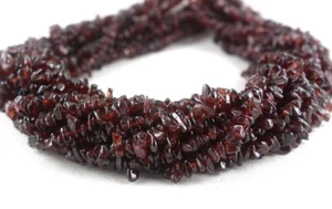 Good Quality 16" Long Strand Natural Red Garnet 4-6 MM Gemstone Uncut Chips Bead - Picture 1 of 4