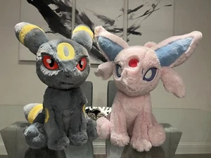Umbreon und Espeon Fuwa Fuwa (bequeme Freunde) Plüsch! Pokemon Center Japan - Bild 1 von 3