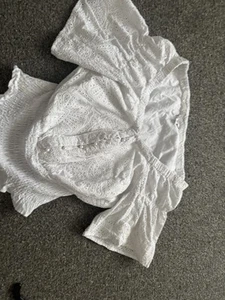 Guess top size small - Picture 1 of 4